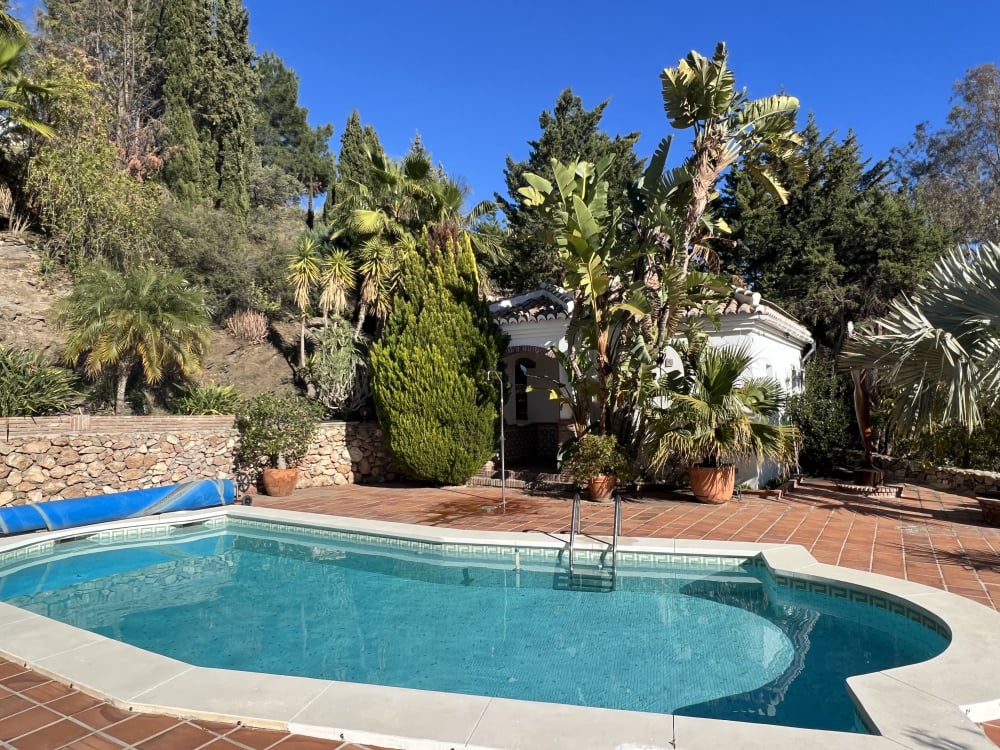 Owner direct – rent a Finca with pool & sea view in Competa, Costa del Sol, Andalucia.