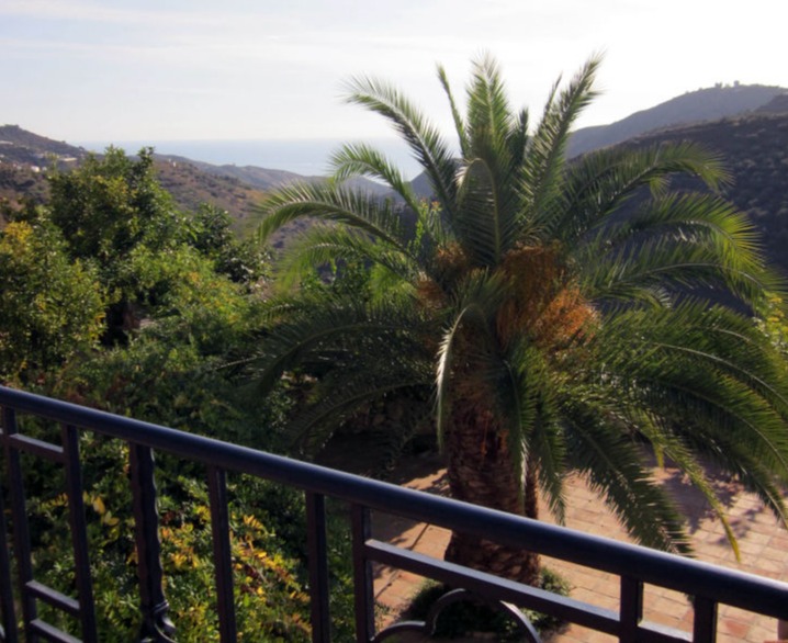 Andalusia rentals – Competa, Sierra Nevada, Alhambra, Picasso Muzeum, Málaga.